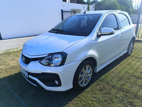 Toyota Etios Xls 1.5 6m/t