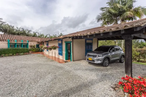Casa En Arriendo/venta En La Ceja. Cod A16248
