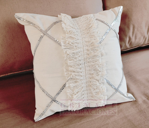 Imagen 2 de 2 de Almohadon Boho 40xx40. Local Caballito. E/todo El Pais