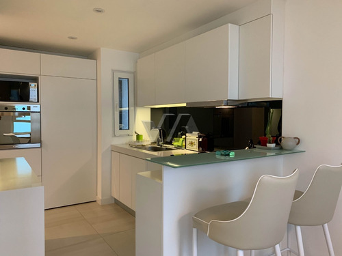 Impecable Departamento De 3 Amb. Vista Mar. Playa Grande.