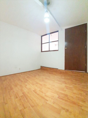 Casa En Venta En Los Pirules, Tlalnepantla De Baz