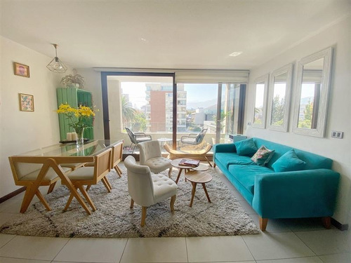 Departamento En Venta De 2 Dorm. En Las Condes