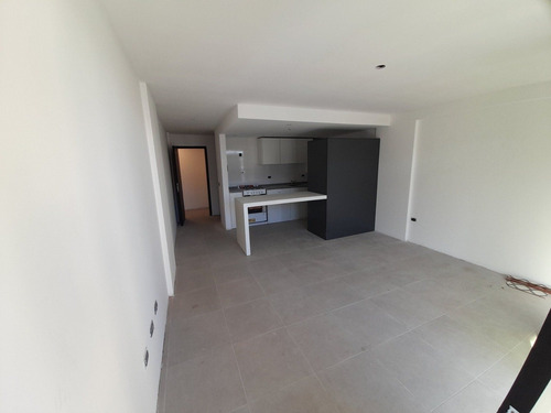 Imagen 9 de 16 de Departamento De 2 Ambientes A Estrenar - Tucumán 2700