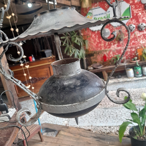 Imagem 3 de 10 de Lustre Antigo Ferro Feito A Mão Rústico Medieval Restauro