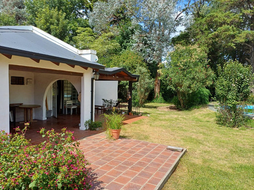 Casa En Venta Con Escritura Inmediata- Villa Parque Sicardi