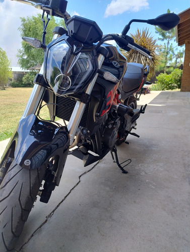 Vendo Mi Benelli 302s, 2022 Bicilíndrica! Excelente Estado.