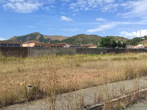 Imagen 9 de 13 de Terreno En Lomas Del Country