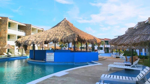 Imagen 4 de 16 de Johanna Castillo Vende Hotel En Playa Caribe 04145951217