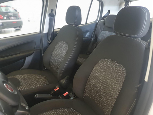 Imagem 11 de 12 de Fiat Uno Attractive 1.0
