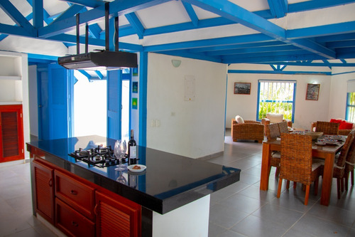 Imagen 6 de 9 de Venta De Chalet,punta Canoa, Cartagena