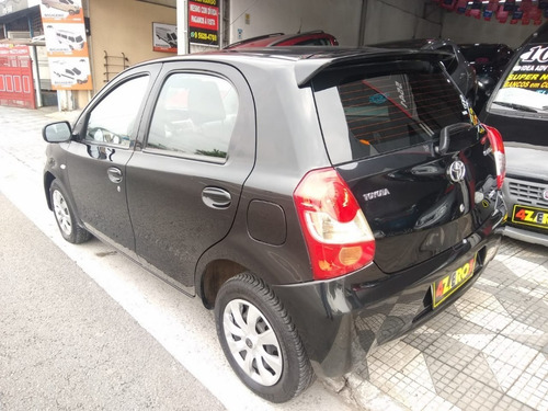 Imagem 4 de 14 de Toyota Etios Xs 1.3 2013