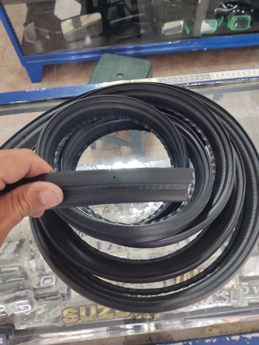 Goma De Maleta Compuerta Trasera Toyota 4runner 2001-2008 (Reacondicionado)