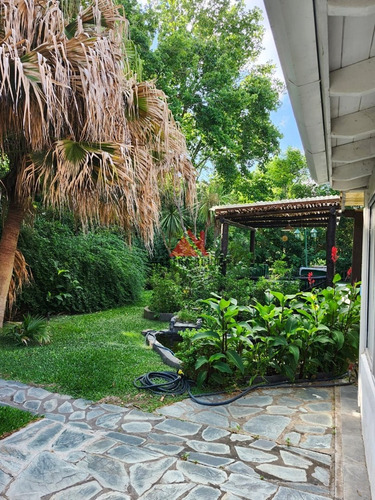 Casa En Venta En Los Quinchos Club De Campo, Pilar, G.b.a. Zona Norte