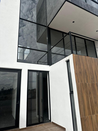 Excelente Casa En Venta En Fraccionamiento Villa Magna