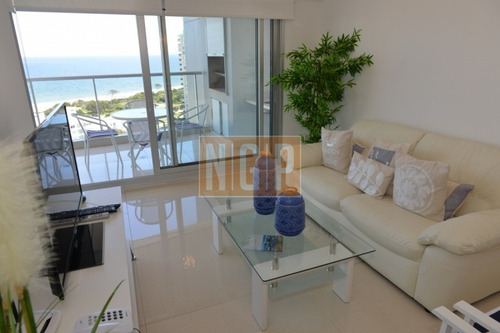 Apartamento Con Vista Espectacular, Y Con Todos Los Servicios!! -ref:15729