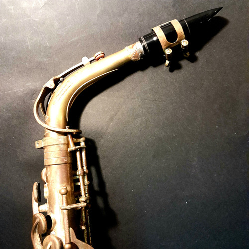 Saxo Alto Para Restaurar Completo Con Bolso Dorado