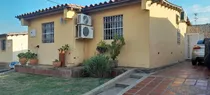 Comprar Dennymar, Vende Hermosa Casa Ubicada En Urb Cerrado En Cabudare, Ofreciendote Espacios Amplios Y Remodelados Para Ofrecer Confort Y Comodidad, 3 Hab, 3 Baños, Sala, Cocina Comedor Y Mucho Mas B5a55aa