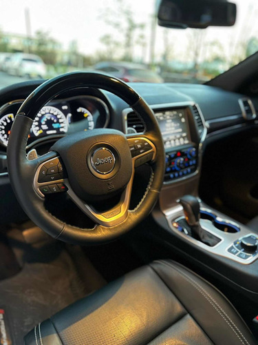 Imagen 9 de 19 de Jeep Grand Cherokee 2017 3.6 Overland 286hp At