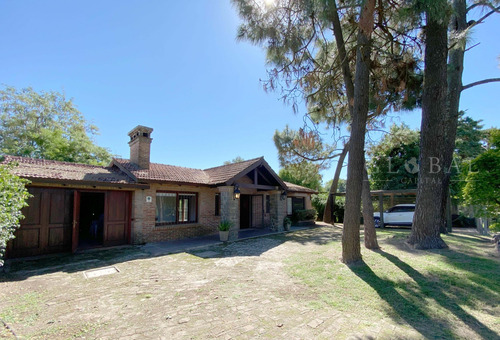 Alquiler Casa 3 Dormitorios El Pinar Con Cochera