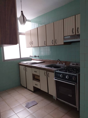 Imagen 9 de 15 de Apartamento En Venta En La Av Baralt
