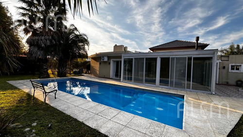 Casa En Venta En Canning
