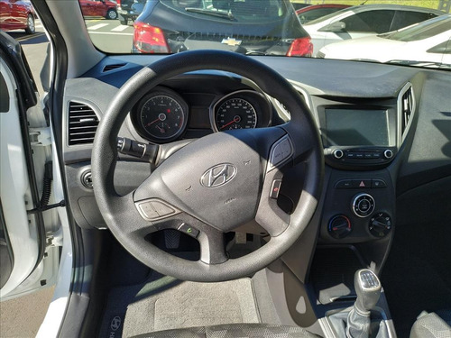Imagem 9 de 10 de Hb20 1.6 Comfort Plus 16v Flex 4p Manual