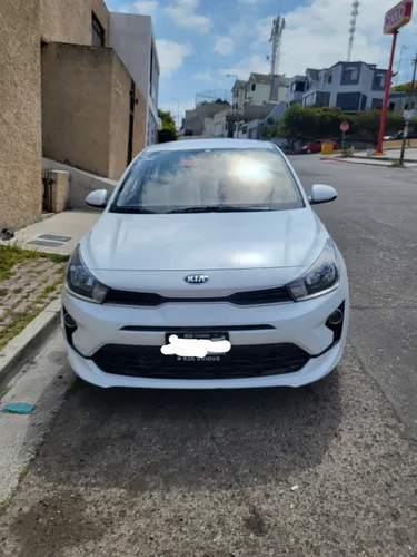 Kia Rio 1.6 L Sedan At