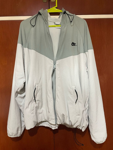 Campera Nike (Usado)