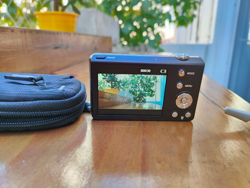 Cámara Digital Compacta Samsung Ec-st65 14mp Zoom 5x Azul Azul Oscuro (Usado)