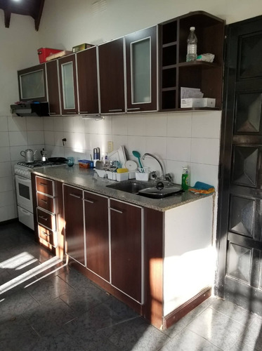 Imagen 2 de 12 de Casa De 3 Ambientes Con Quincho Y Parque En Monte Grande