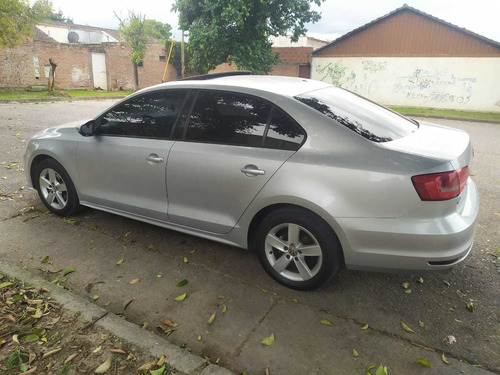 Volkswagen Vento 2.5 Advance Plus Tiptron 170cv 2015