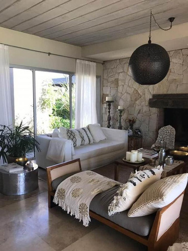 Casa Al Lago En Venta En Talar Del Lago 2