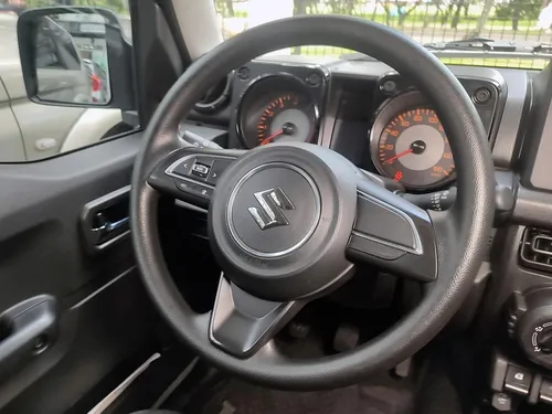 Suzuki Jimny 1.5 M/t