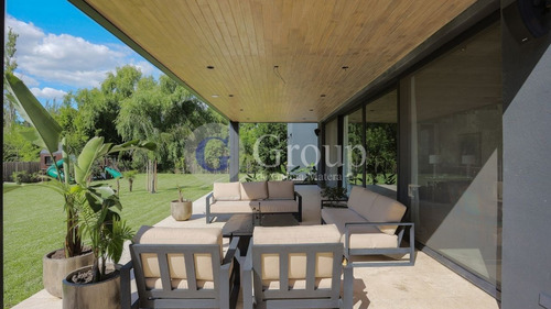 Casa En Venta En Altos De Pilar, Pilar, G.b.a. Zona Norte