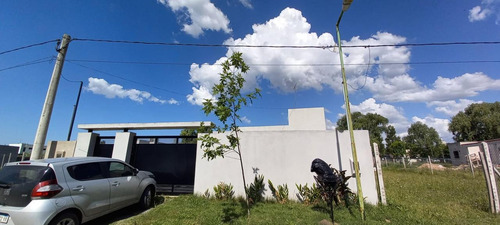 Imagen 1 de 16 de Casa En Venta En La Plata Calle 487 E/ 137 Y 138 - Dacal Bienes Raices