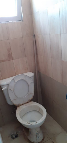 Imagen 9 de 10 de Venta Local A Estrenar Macrocentro Con Cochera Y Patio