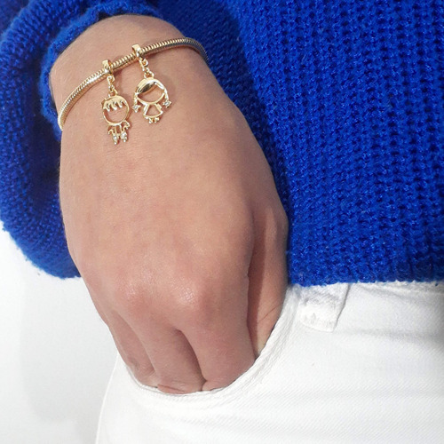 Pulseira Berloques Filhos Casal Banhada A Ouro 18k Premium Diâmetro 17 cm