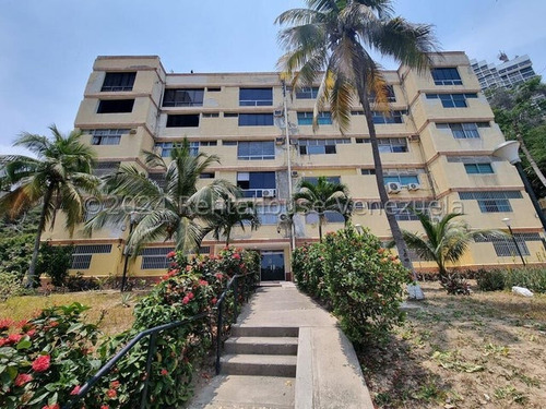 Apartamento En  Venta En  Playa Grande  #24-24356