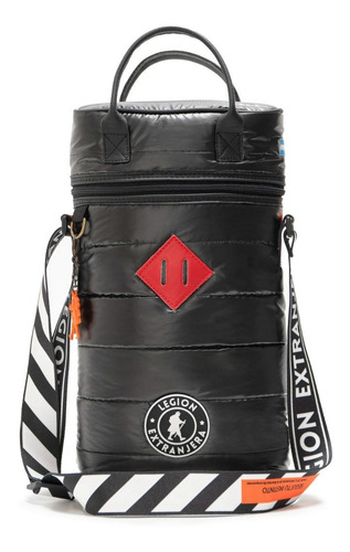 Imagen 2 de 6 de Mochila Matera Diamond Pop Negro
