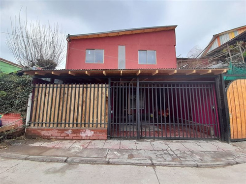 Casa En Venta De 6 Dorm. En Cerrillos