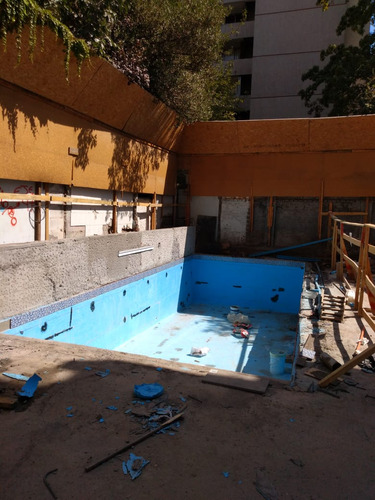 Piscinas De Hormigón Y Fibra. Reparamos Pintamos.