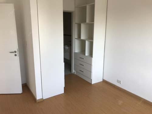 Imagen 9 de 15 de Departamento - Quilmes -céntrico 3 Ambientes Con 2 Baños Super Luminoso!