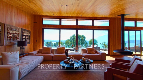 Espectacular Casa En El Lago Panguipulli