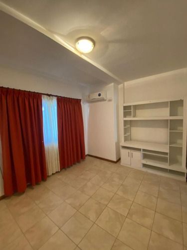 Imagen 8 de 11 de Excelente Departamento Con Cochera