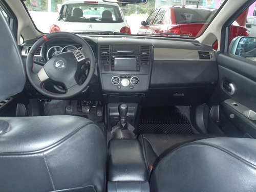 Imagem 5 de 8 de Nissan Tiida Sl 2012
