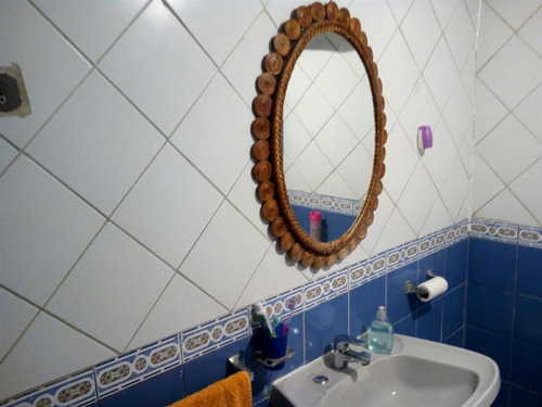 Casa En Venta De 5 Dorm. En Renca