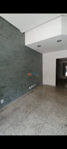 Imagem 10 de 11 de Excelente Loja No Centro Comercial De Macaé - Lj016