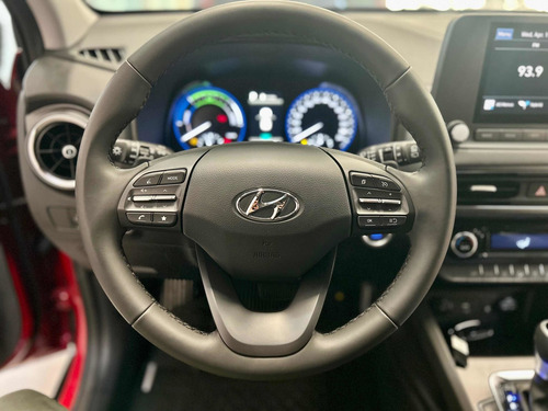 Imagen 13 de 21 de Hyundai Kona Hibrida Safe Y Limited 2023 / Oliva Automotores