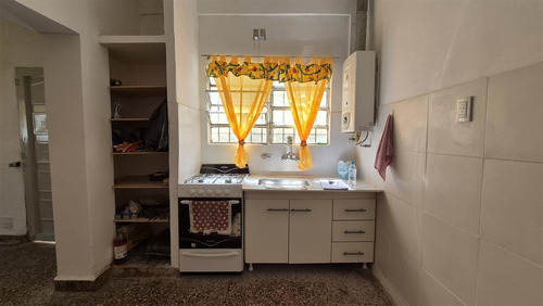 Casa 3 Amb. En Venta, Con Jardín Y Terraza. Florida - Vicente López