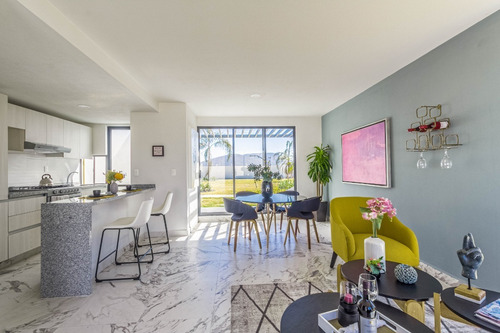 Imagen 6 de 25 de Venta De Casa Con Terraza Al Sur De Cuernavaca